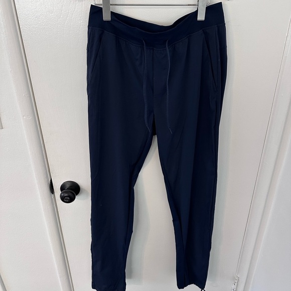 Lulu Lemon Men’s Navy Blue Athletic Jogger Sweatpants size medium - Picture 1 of 6